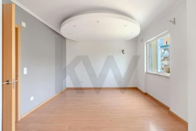 Apartamento T1 para Arrendamento em Vialonga