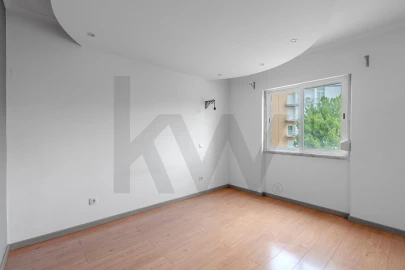 Apartamento T1 para Arrendamento em Vialonga