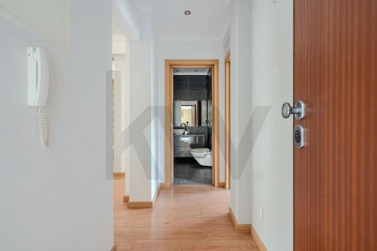 Apartamento T1 para Arrendamento em Vialonga Foto 16
