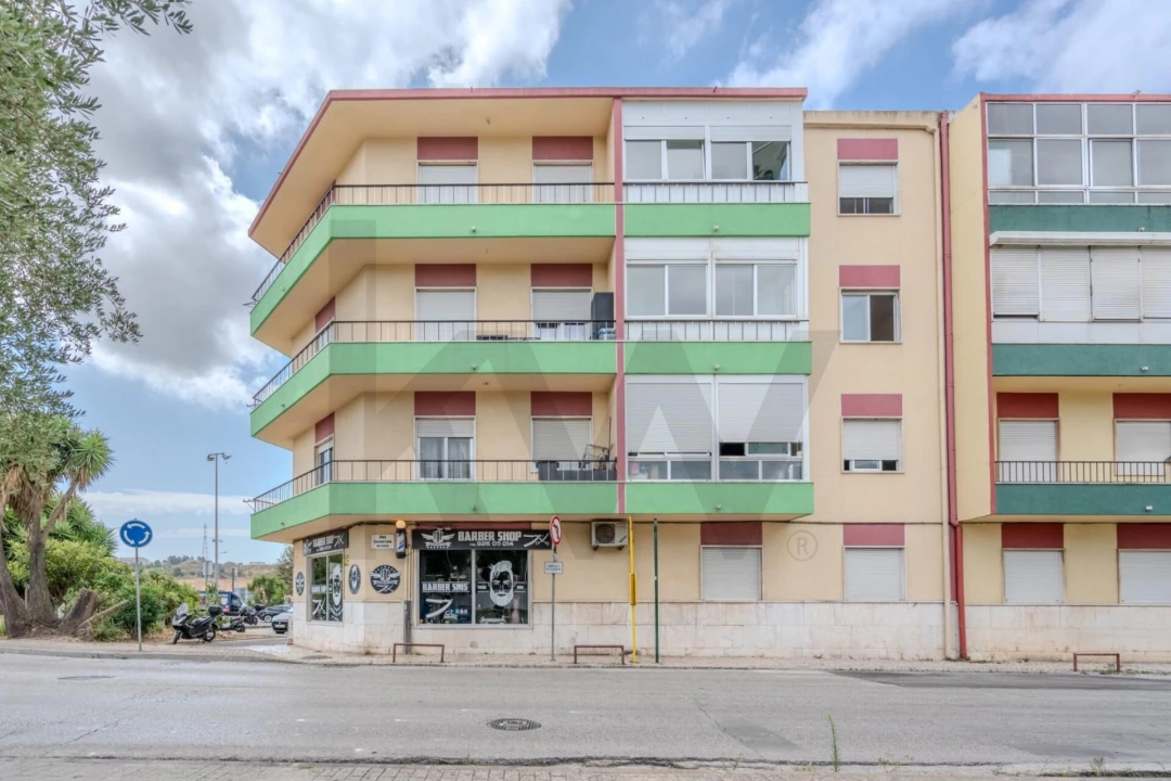 Apartamento T1 para Arrendamento em Vialonga Foto 19