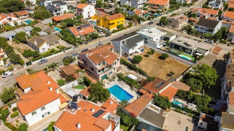 Moradia T9 para Venda em Azeitão (São Lourenço e São Simão)
