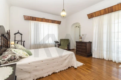 Moradia T9 para Venda em Azeitão (São Lourenço e São Simão)