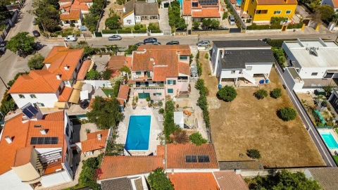 Moradia T9 para Venda em Azeitão (São Lourenço e São Simão)