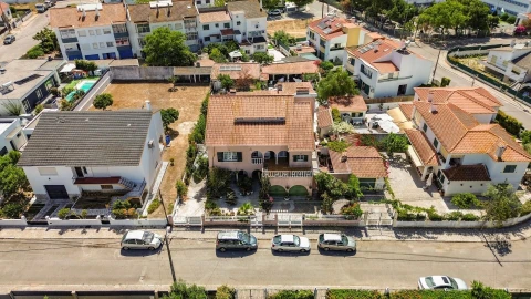 Moradia T9 para Venda em Azeitão (São Lourenço e São Simão)