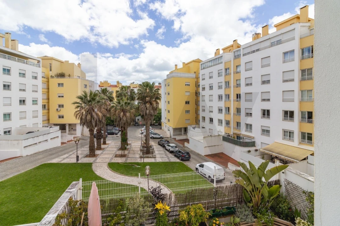 Apartamento T3 para Arrendamento em Carcavelos e Parede Foto 8