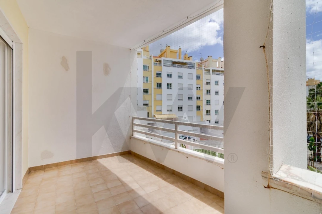 Apartamento T3 para Arrendamento em Carcavelos e Parede Foto 6