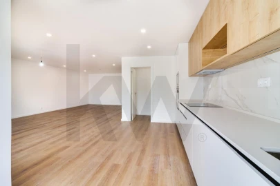 Apartamento T3 para Arrendamento em Carcavelos e Parede
