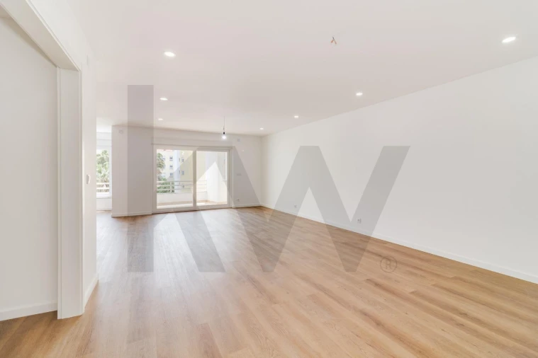 Apartamento T3 para Arrendamento em Carcavelos e Parede Foto 3