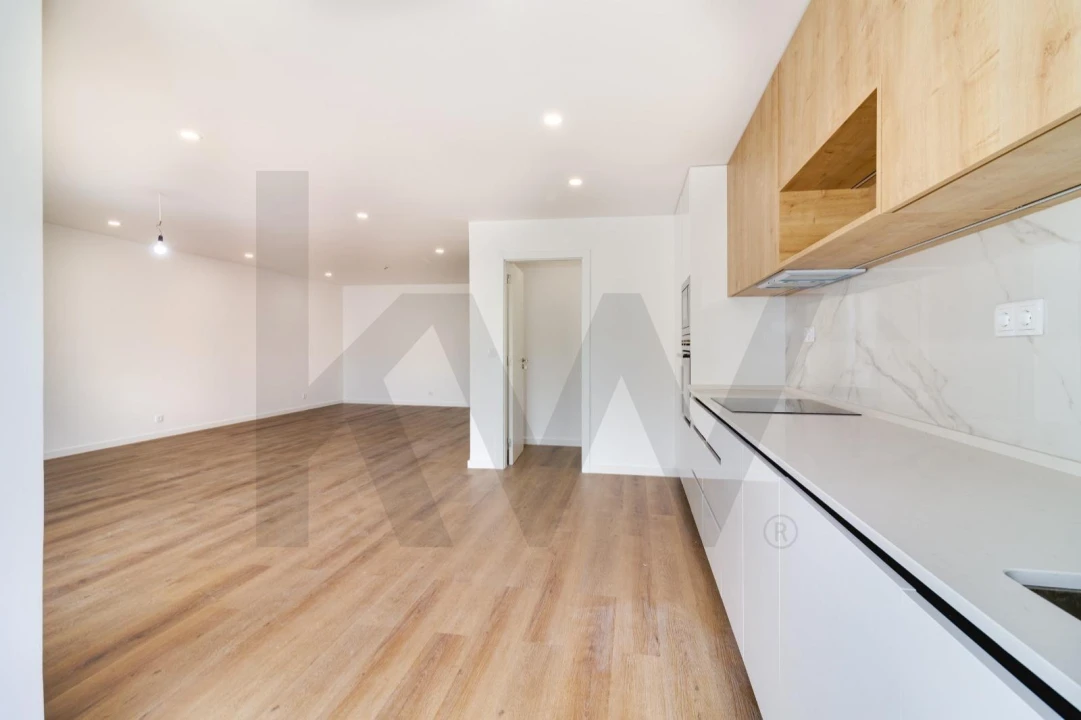 Apartamento T3 para Arrendamento em Carcavelos e Parede Foto 4