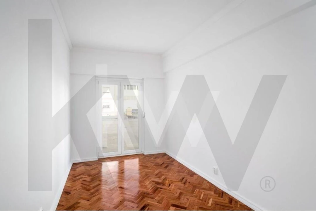 Apartamento T4 para Arrendamento em Avenidas Novas Foto 16