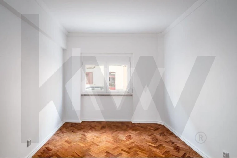 Apartamento T4 para Arrendamento em Avenidas Novas Foto 11