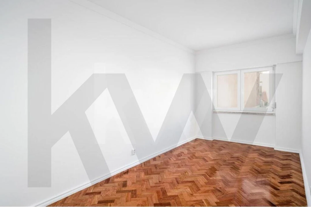 Apartamento T4 para Arrendamento em Avenidas Novas Foto 14