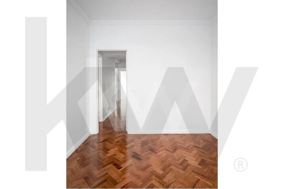 Apartamento T4 para Arrendamento em Avenidas Novas Foto 10
