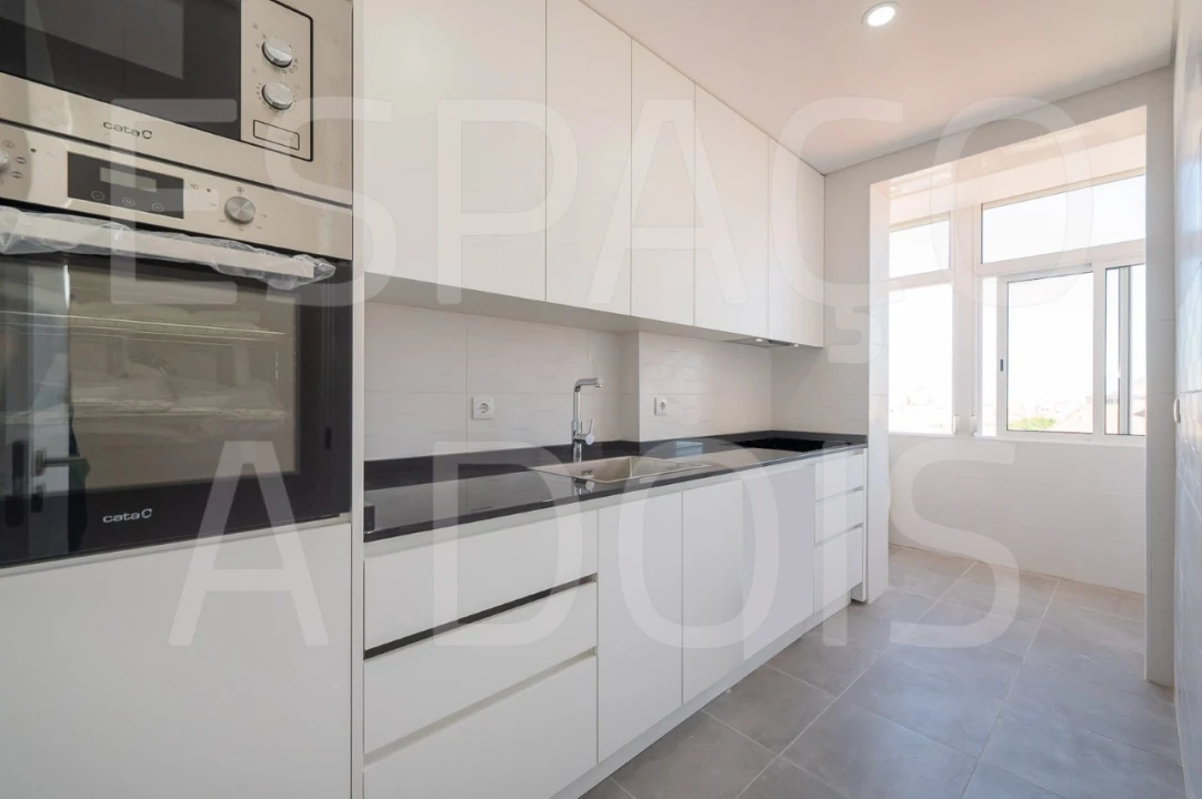 Apartamento T3 para Arrendamento em Venteira Foto 15