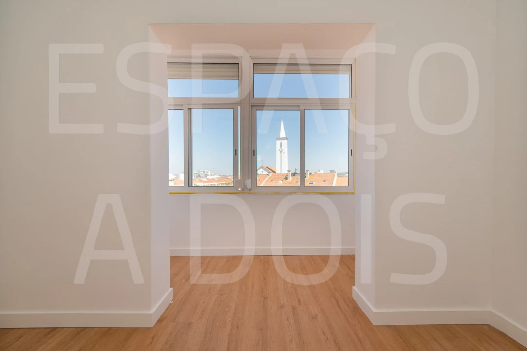 Apartamento T3 para Arrendamento em Venteira Foto 23