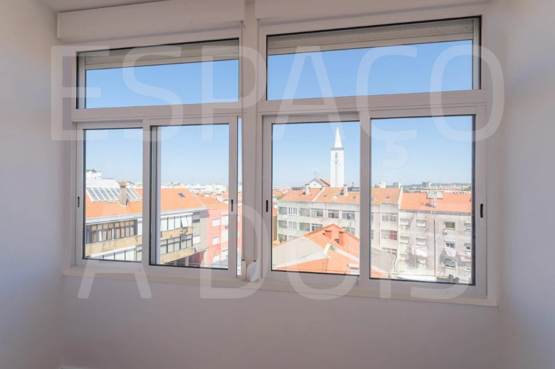 Apartamento T3 para Arrendamento em Venteira Foto 25