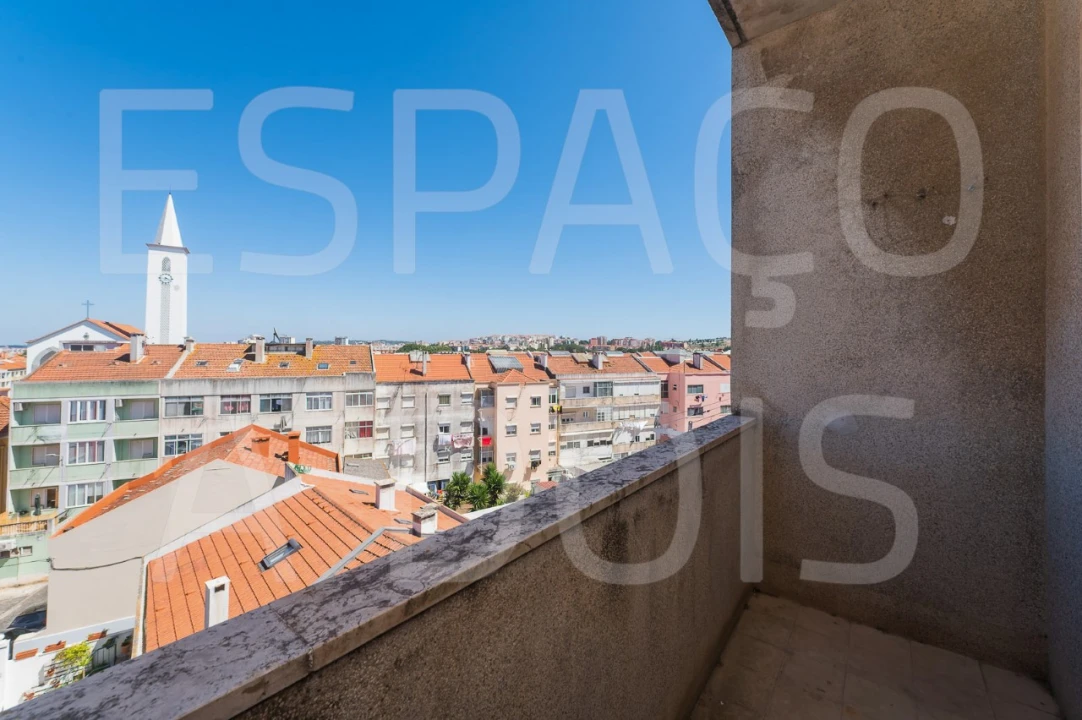 Apartamento T3 para Arrendamento em Venteira Foto 35