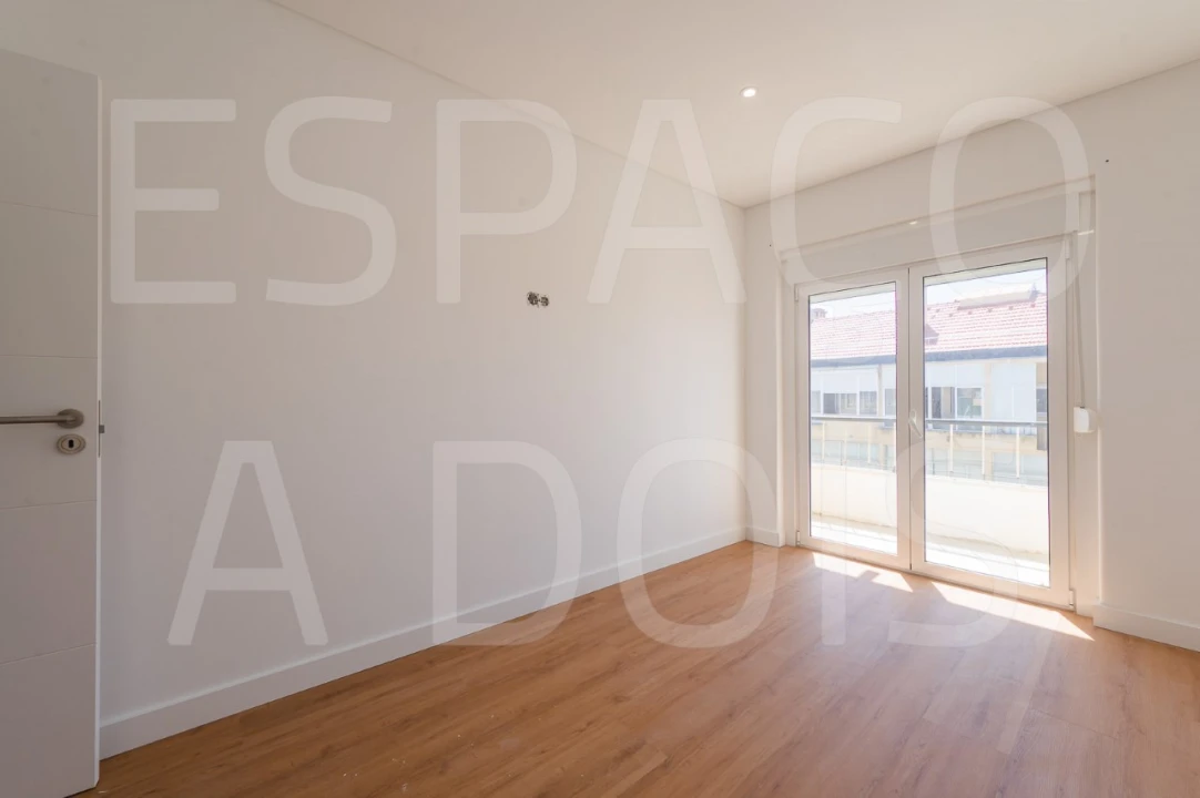 Apartamento T3 para Arrendamento em Venteira Foto 40