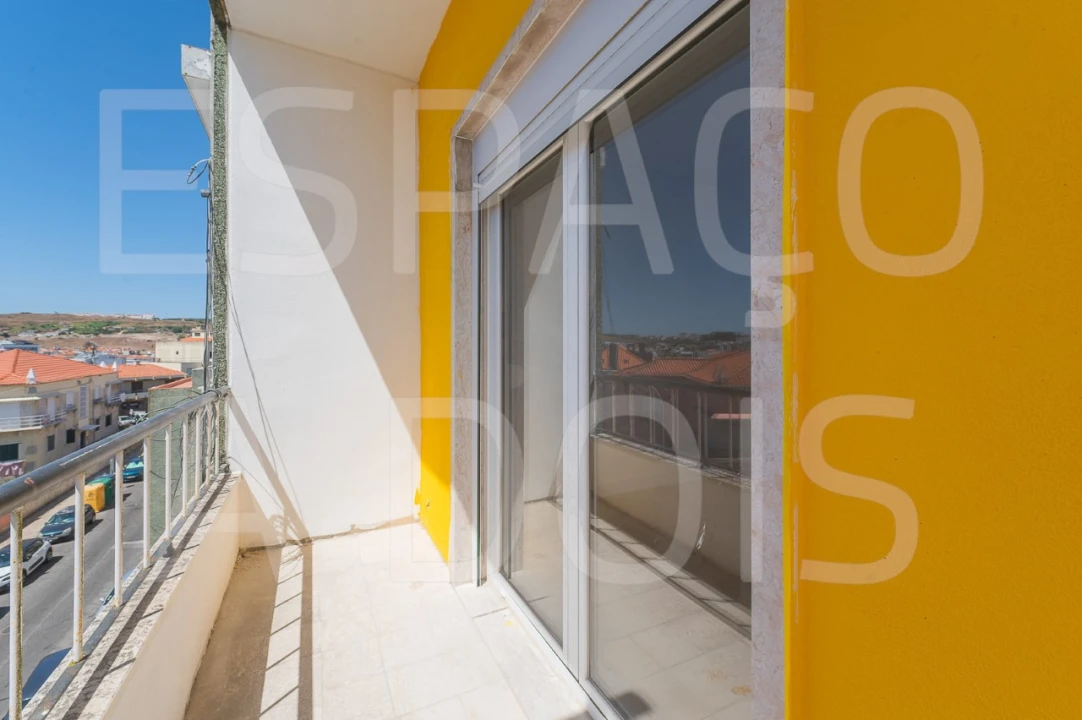 Apartamento T3 para Arrendamento em Venteira Foto 41