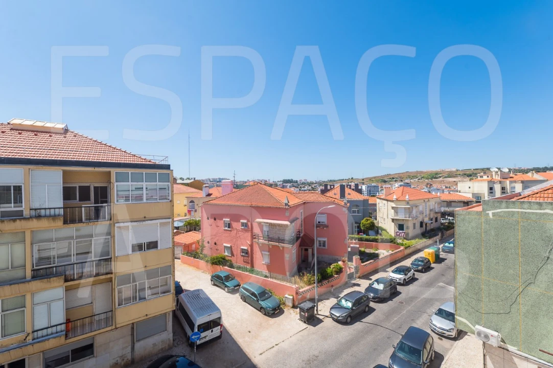 Apartamento T3 para Arrendamento em Venteira Foto 43