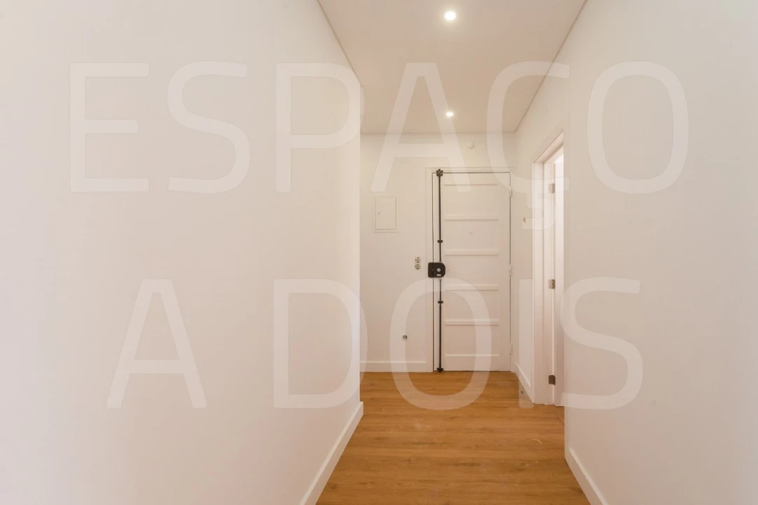 Apartamento T3 para Arrendamento em Venteira Foto 46
