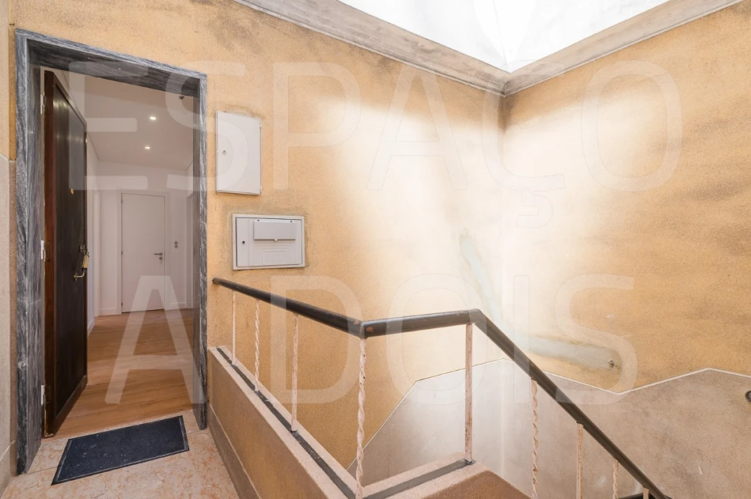 Apartamento T3 para Arrendamento em Venteira Foto 47