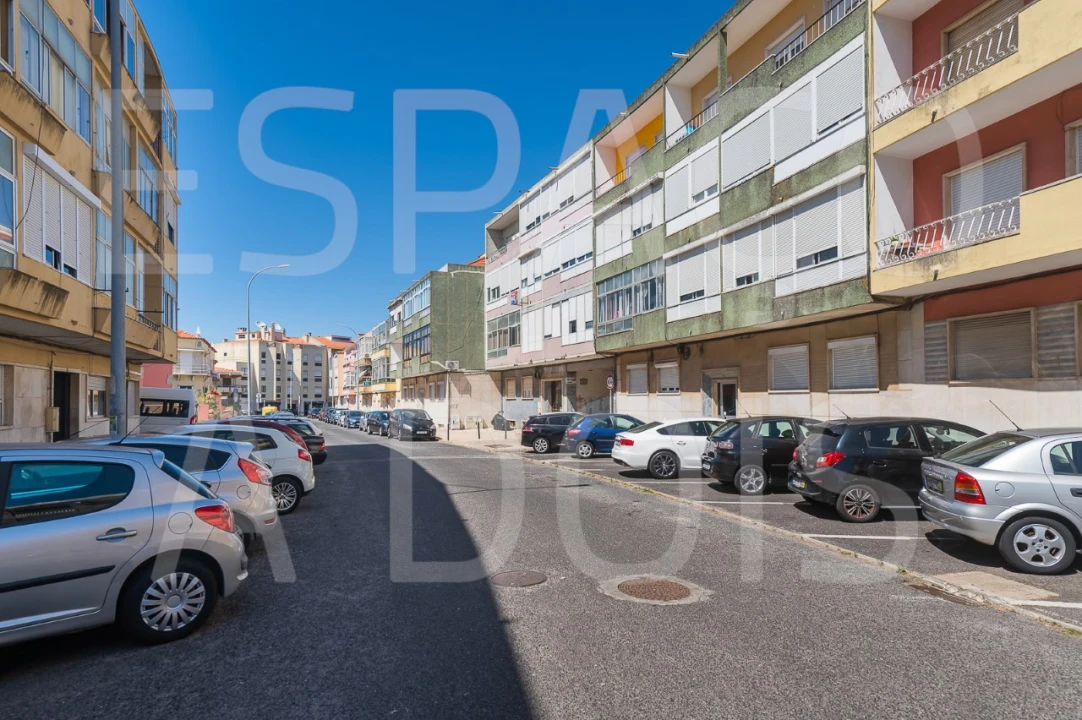 Apartamento T3 para Arrendamento em Venteira Foto 50