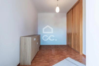 Apartamento T3 para Venda em Selho (São Jorge)