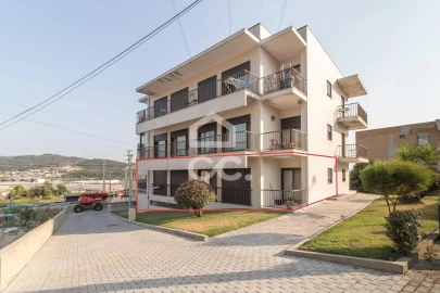 Apartamento T3 para Venda em Selho (São Jorge)