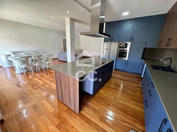 Apartamento T4 para Venda em Póvoa de Varzim, Beiriz e Argivai