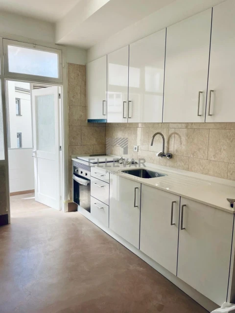 Apartamento T2 para Venda em Funchal (Se)
