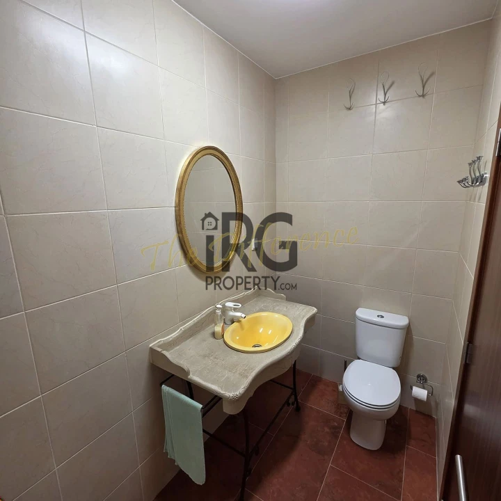 Apartamento T2 para Venda em Santa Barbara de Nexe Foto 17