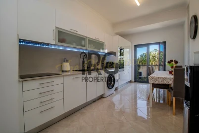 Apartamento T2 para Venda em Santa Barbara de Nexe