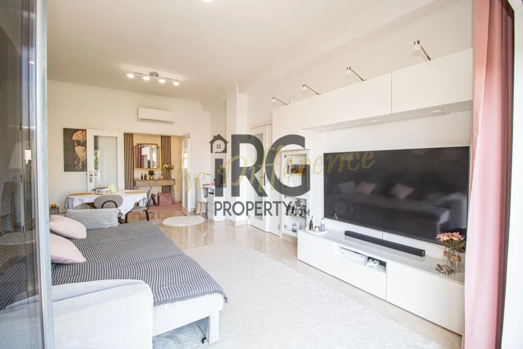 Apartamento T2 para Venda em Santa Barbara de Nexe Foto 8
