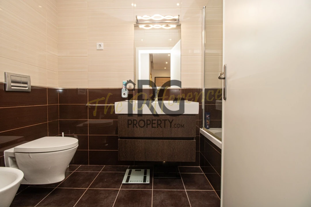 Apartamento T2 para Venda em Santa Barbara de Nexe Foto 6