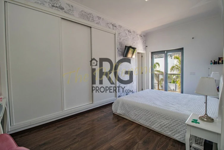Apartamento T2 para Venda em Santa Barbara de Nexe Foto 4