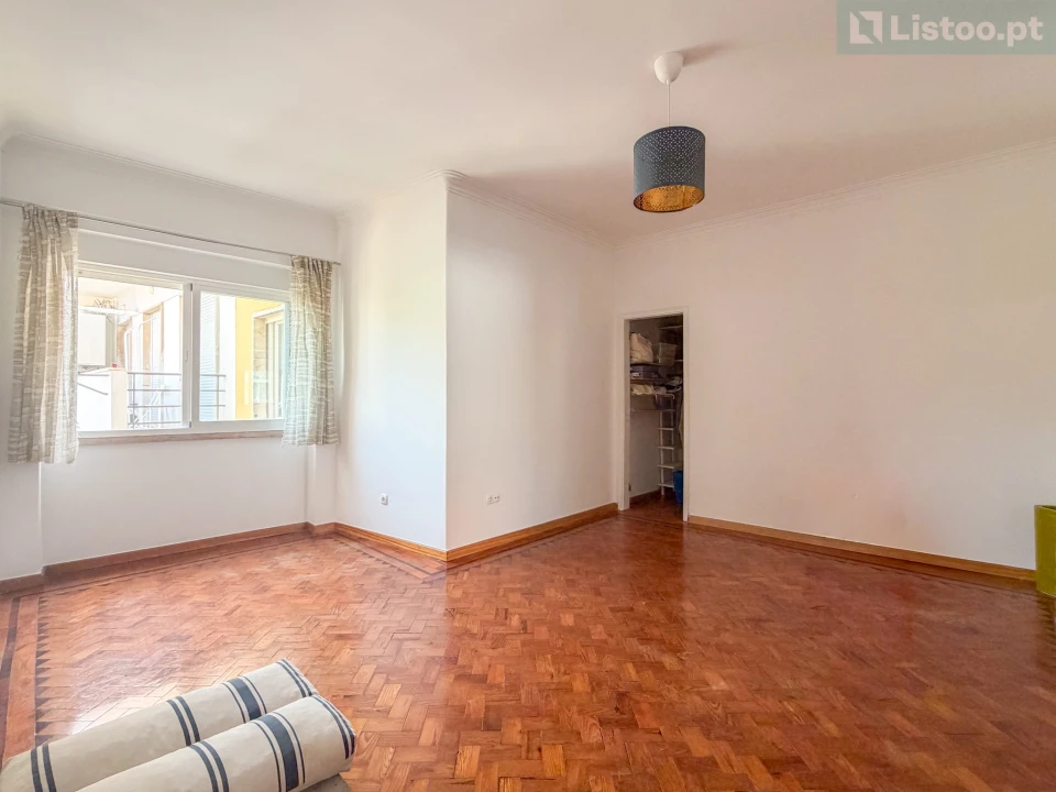 Apartamento T1 para Venda em Benfica Foto 11
