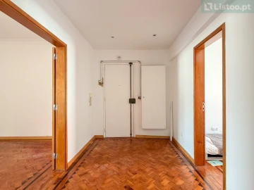 Apartamento T1 para Venda em Benfica