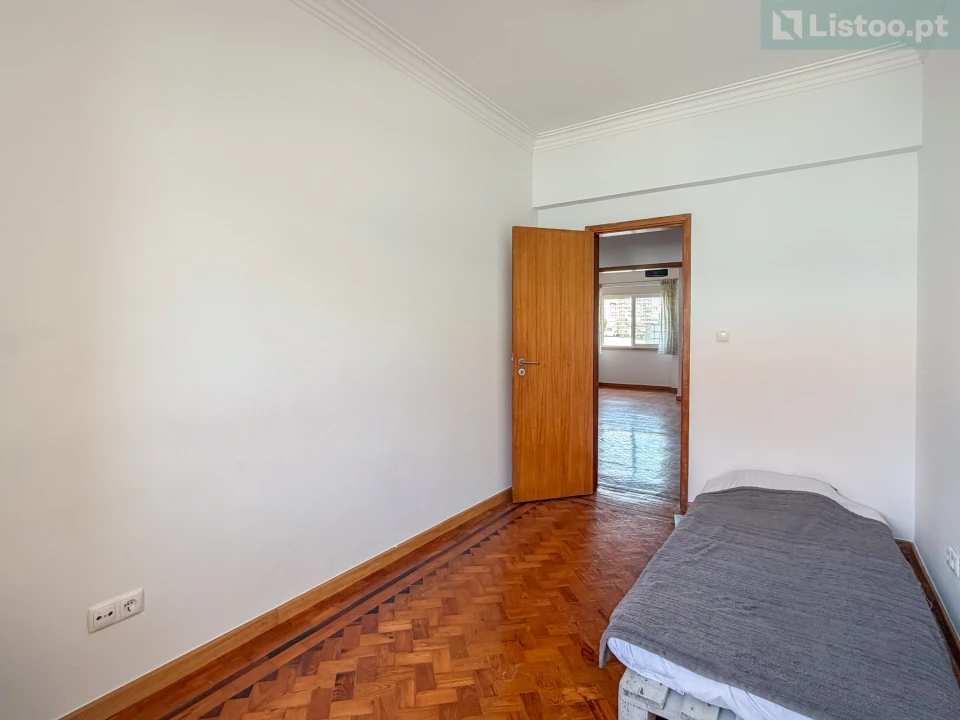Apartamento T1 para Venda em Benfica Foto 19
