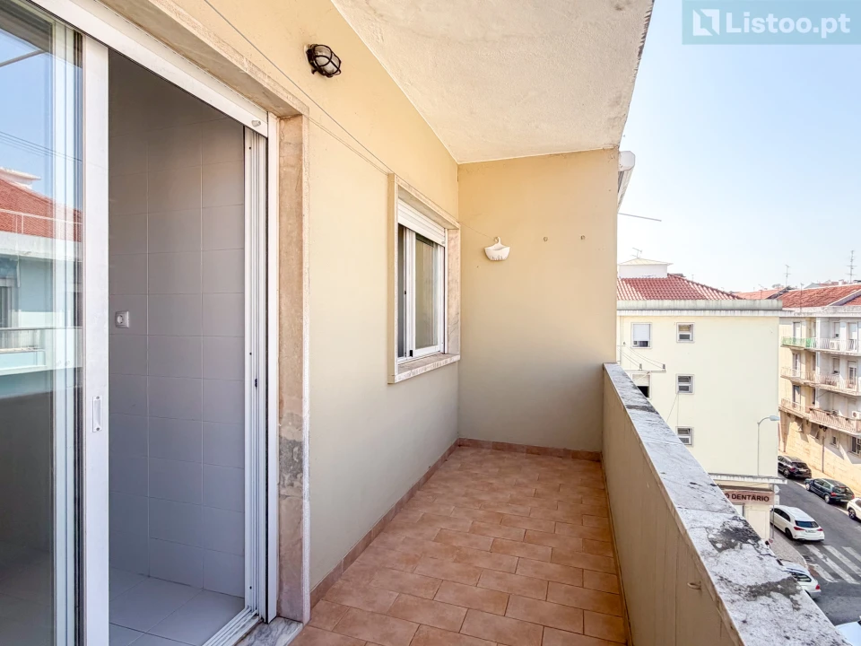 Apartamento T1 para Venda em Benfica Foto 6