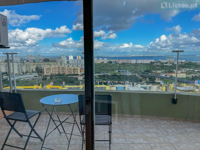 Apartamento T1 para Venda em Areeiro Foto 27