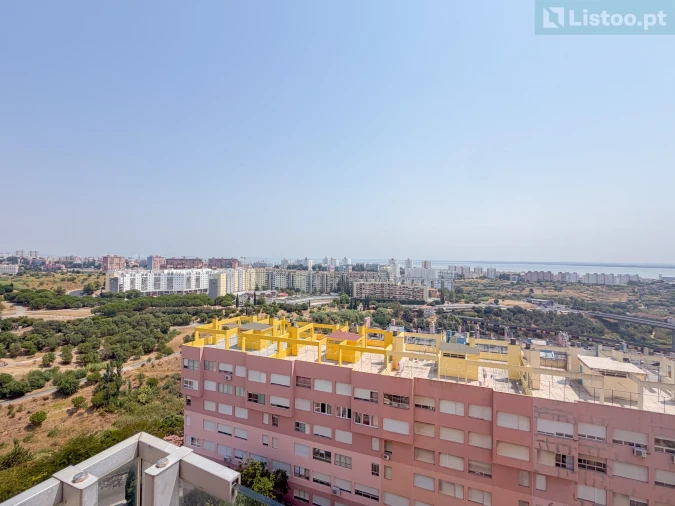 Apartamento T1 para Venda em Areeiro Foto 25