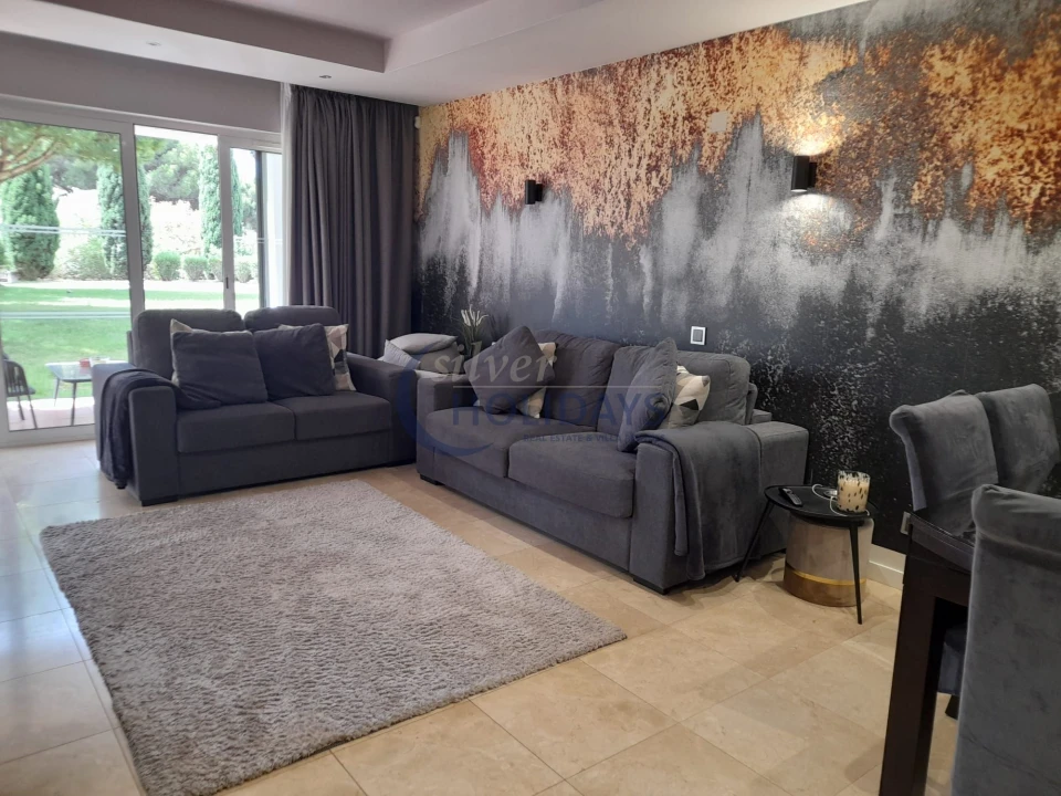 Apartamento T2 para Venda em Quarteira Foto 4