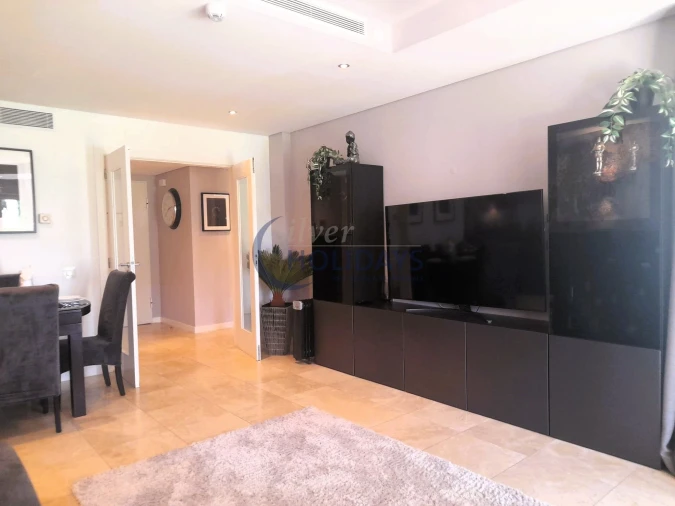Apartamento T2 para Venda em Quarteira Foto 3