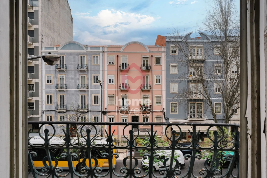 Apartamento T3 para Venda em Arroios Foto 2