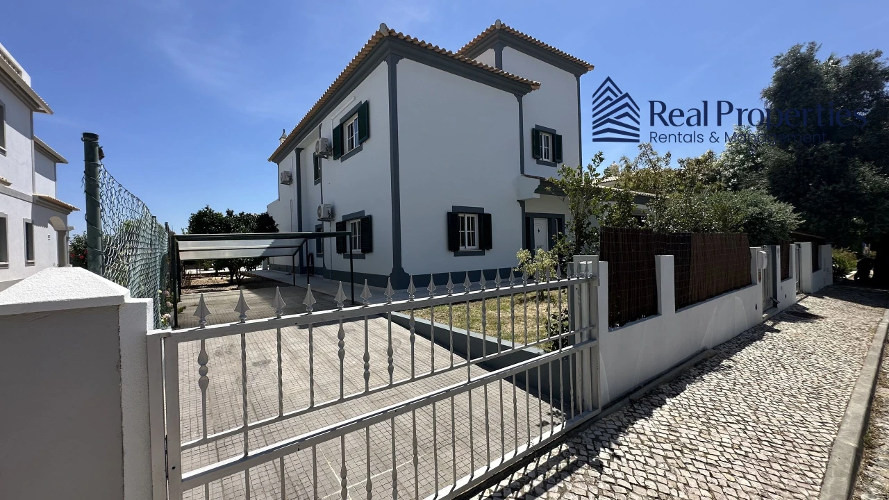 Moradia T5 para Venda em Almancil Foto 51
