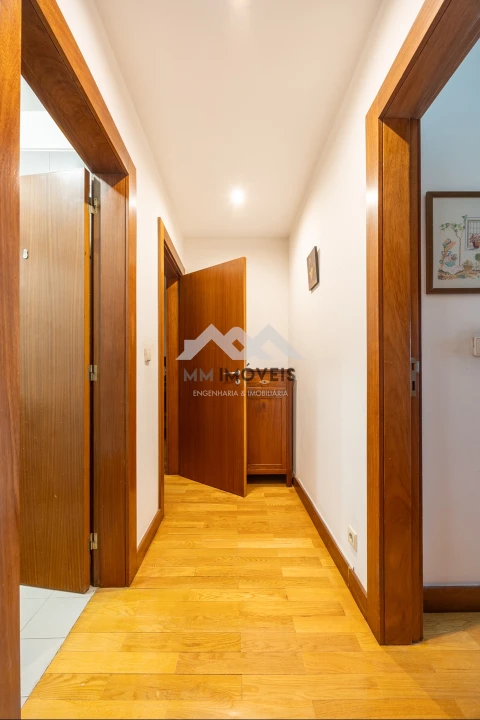 Apartamento T2 para Venda em Aldoar, Foz do Douro e Nevogilde