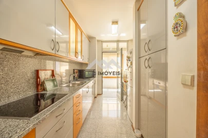 Apartamento T2 para Venda em Aldoar, Foz do Douro e Nevogilde