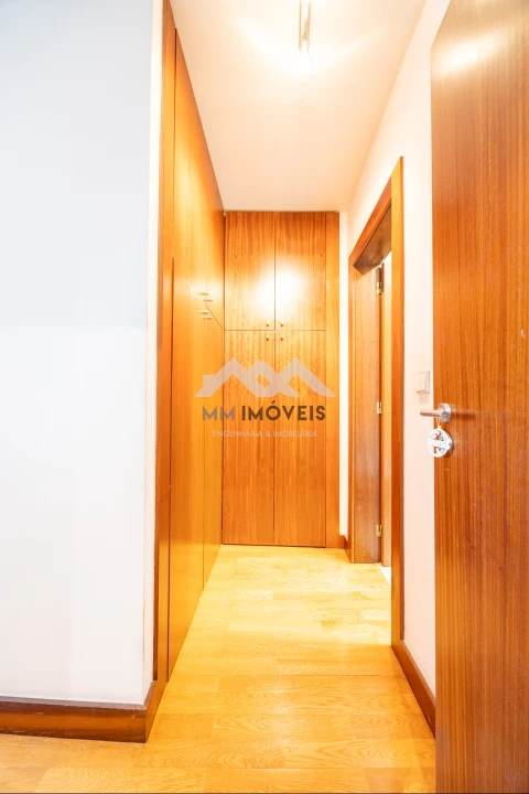 Apartamento T2 para Venda em Aldoar, Foz do Douro e Nevogilde