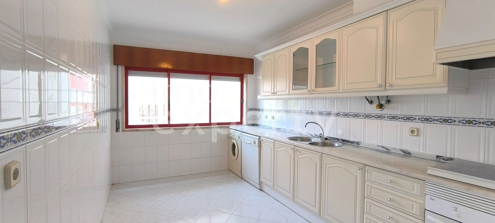 Apartamento T2 para Venda em Algueirão-Mem Martins Foto 8